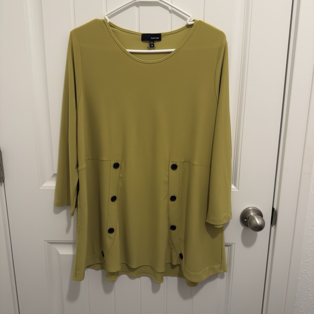 Sun Kim Women's Olive Green Tunic Blouse Button Detail Size‎ Medium